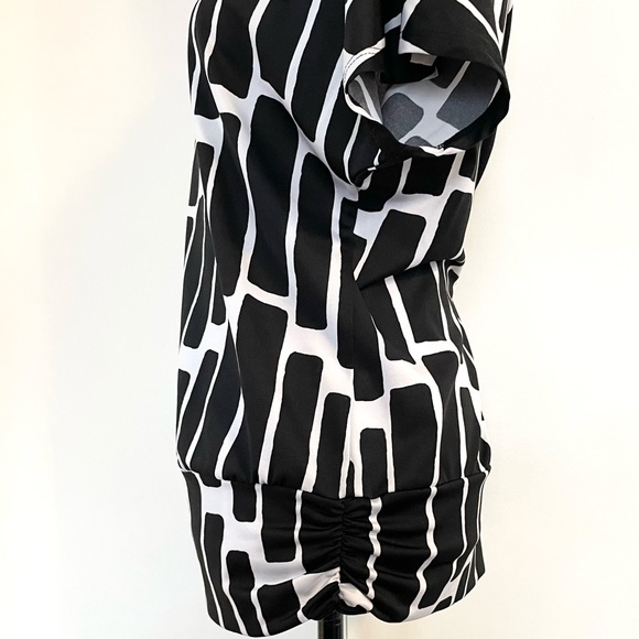 AB STUDIO Women’s Dolman Short Sleeve Top - Picture 7 of 13